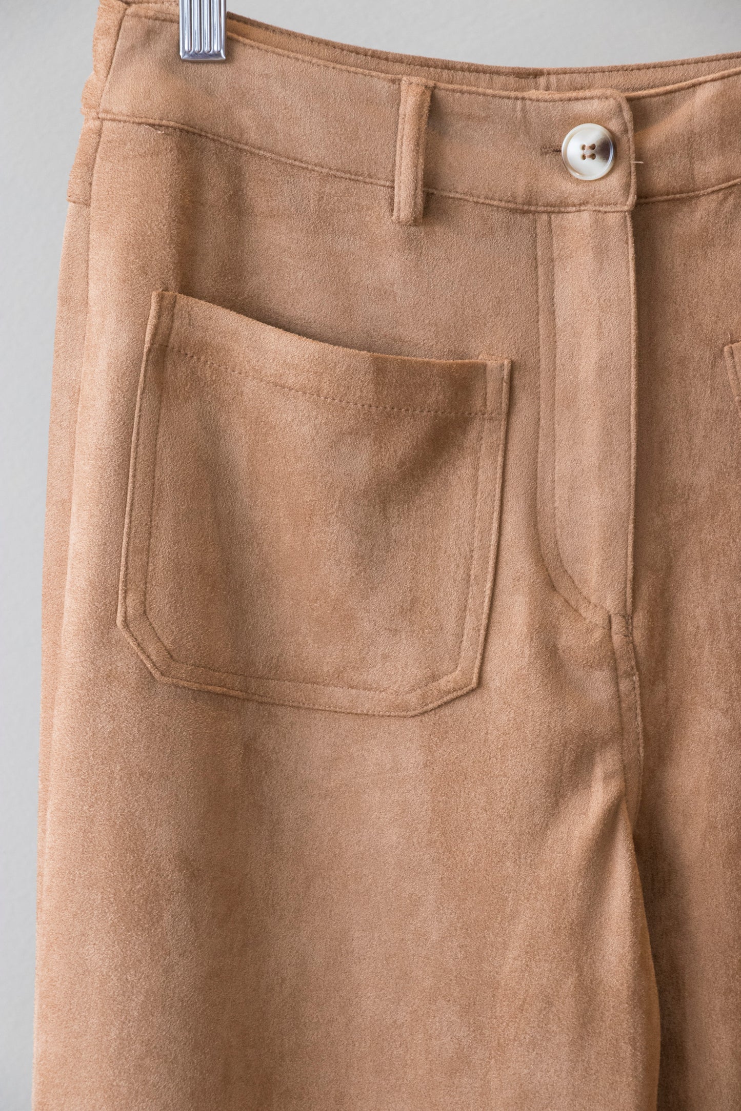 Pantalón Suede