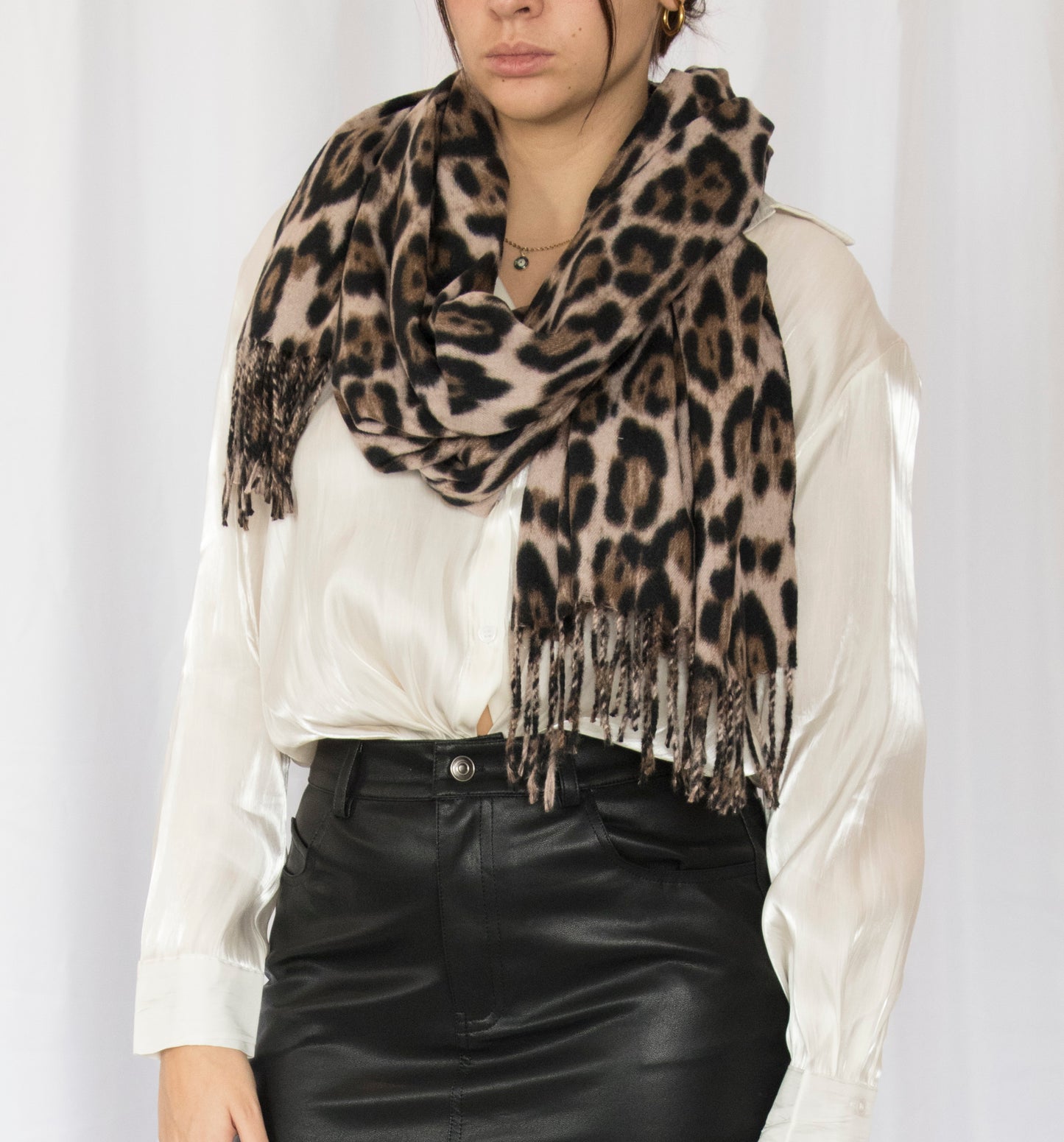 Pashmina Leopard Style