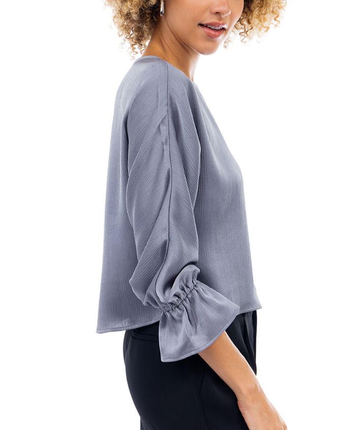 Blusa  Flower Sleeve